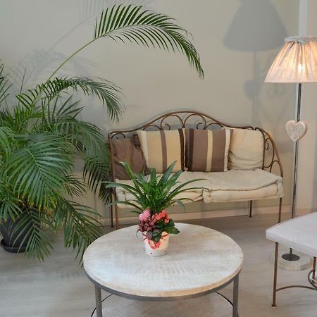Le Logis De Saint-Martin Bed and Breakfast Haute-Goulaine Buitenkant foto