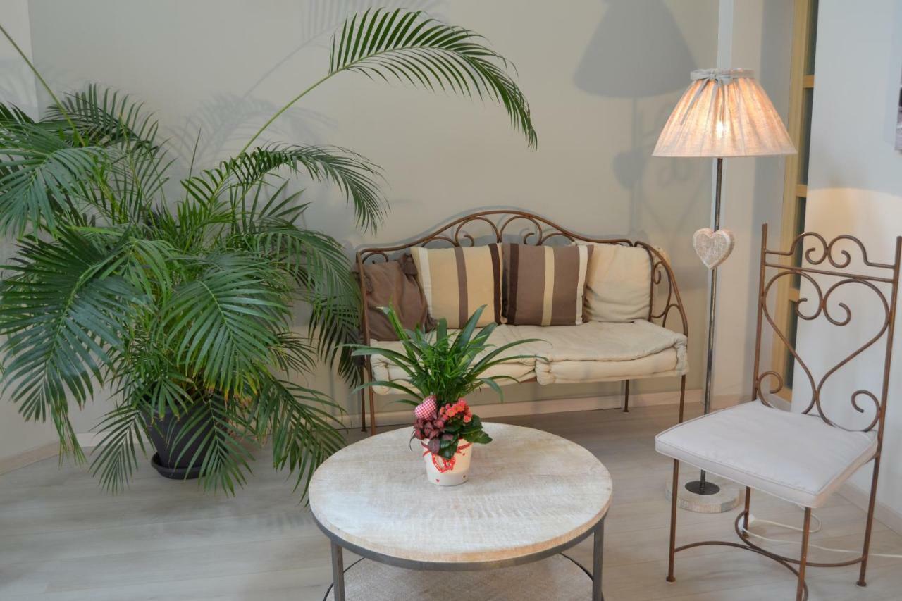 Le Logis De Saint-Martin Bed and Breakfast Haute-Goulaine Buitenkant foto