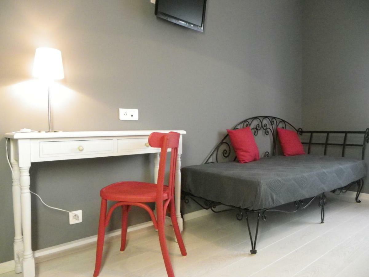 Le Logis De Saint-Martin Bed and Breakfast Haute-Goulaine Buitenkant foto
